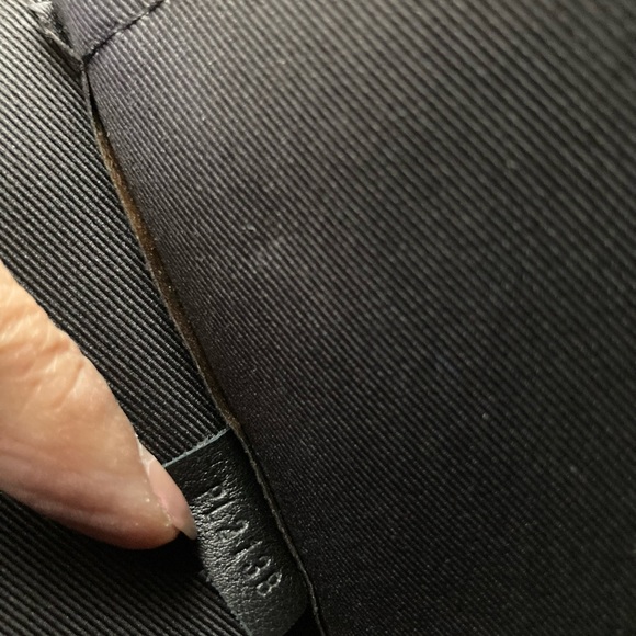 Auth Clutch - Picture 8 of 12